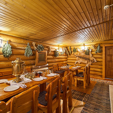 Фотография ресторана «Баня в лесу» на территории яхт-клуба «Адмирал»